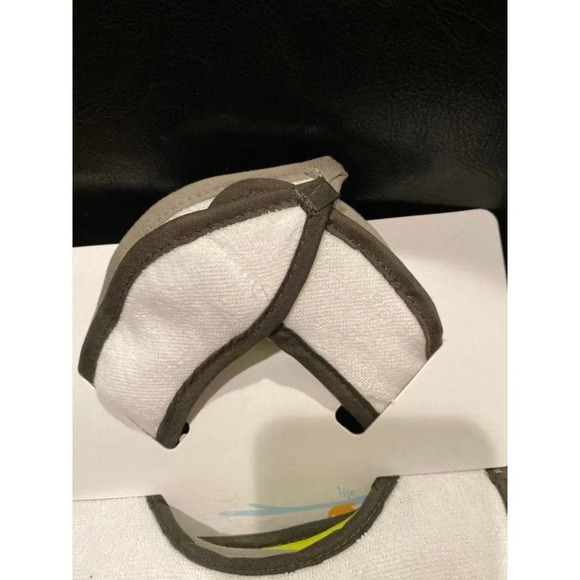 4 piece  bib set - Picture 5 of 6